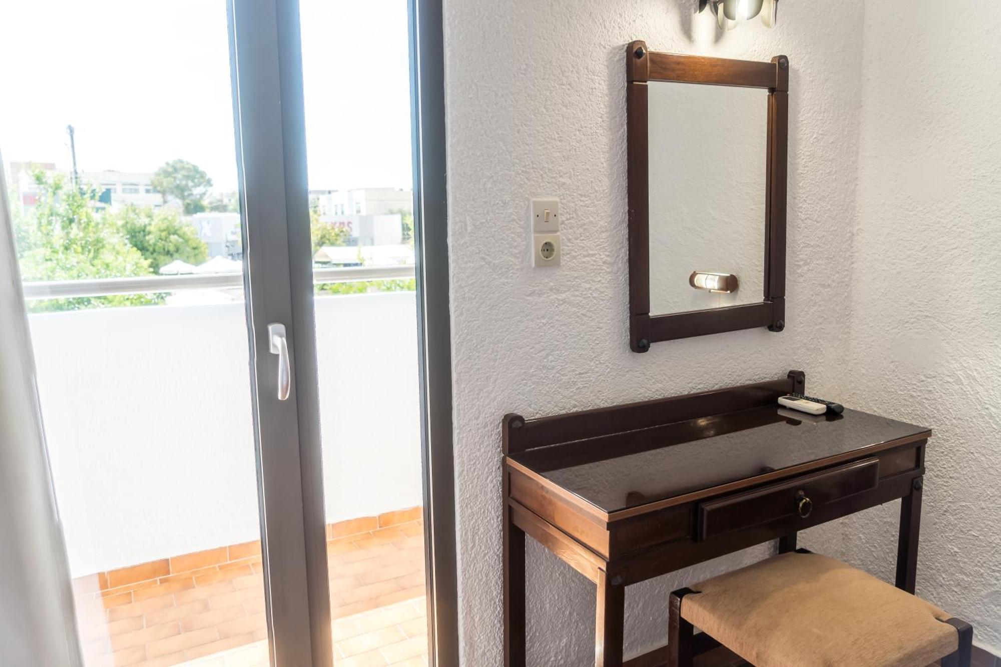 Hotel Malia Holidays Dış mekan fotoğraf